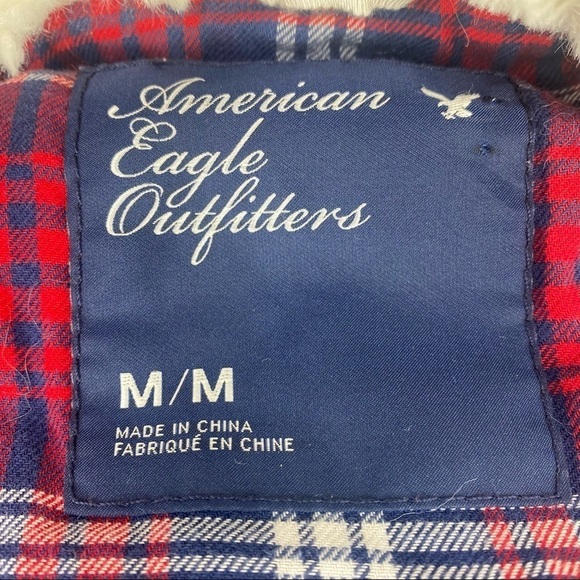 American Eagle Puffer Hooded Lined Vest - Picture 12 of 13